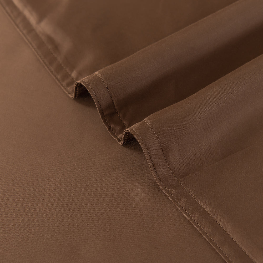 DOUBLE-STITCHED EDGES